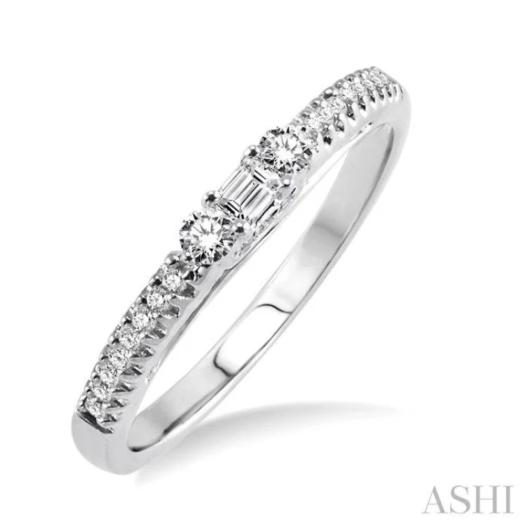 Stylish Wedding Band for Women-1/4 Ctw Baguette Cut Diamond Wedding Band in 14K White Gold