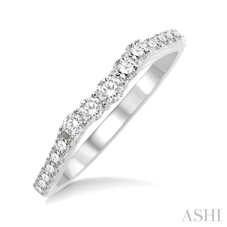 Simple Gemstone Ring for Fashion-3/8 Ctw Round Cut Diamond Wedding Band in 14K White Gold