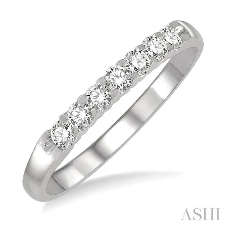 Fashionable Stackable Rings for Women-1/4 ctw 7 Stone Round Cut Diamond Wedding Band in 14K White Gold