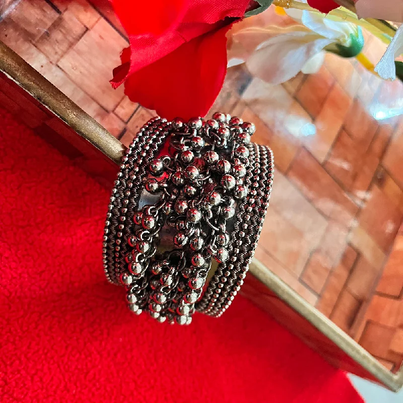 Boho Bangles for Relaxed Look-Shringarstreet Light Weight Oxidised Silver Kada