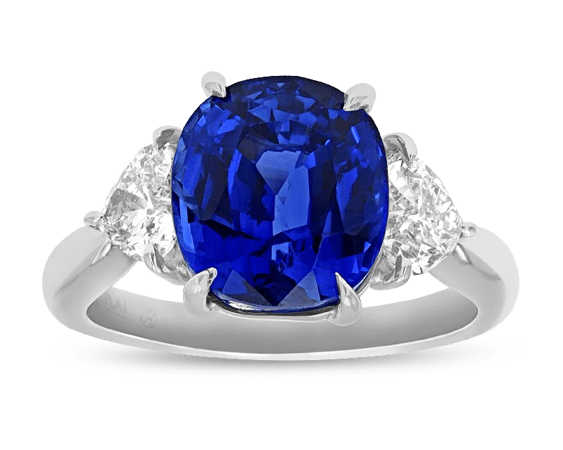 Bold Gemstone Ring for Statement Look-Oval Sapphire Ring, 6.77 Carats