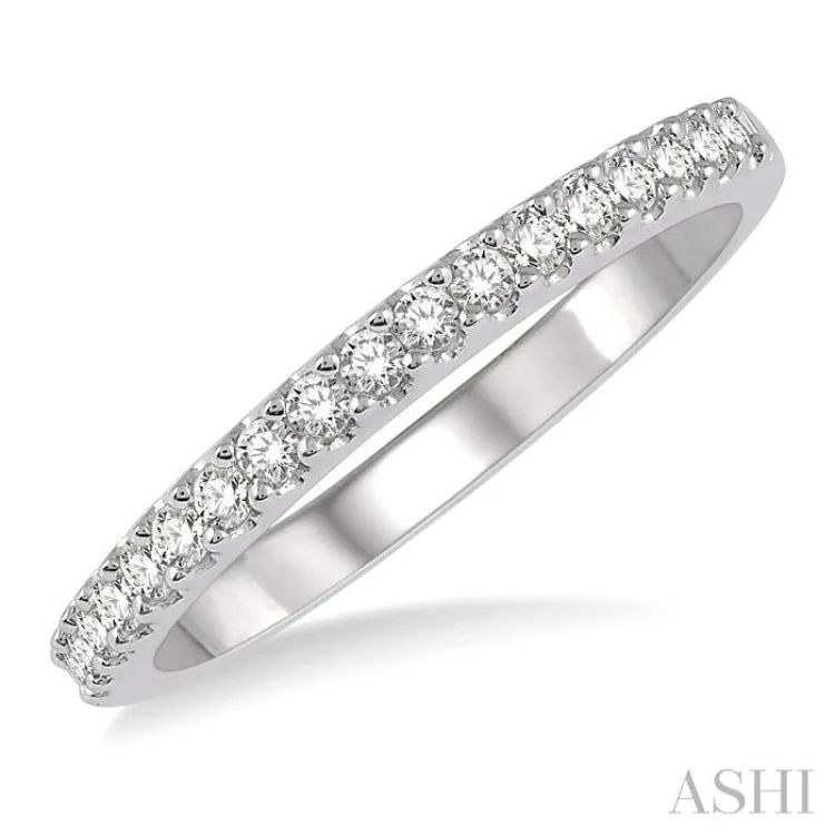 Luxury Diamond Ring for Engagement-1/4 Ctw Round Cut Diamond Wedding Band in 14K White Gold