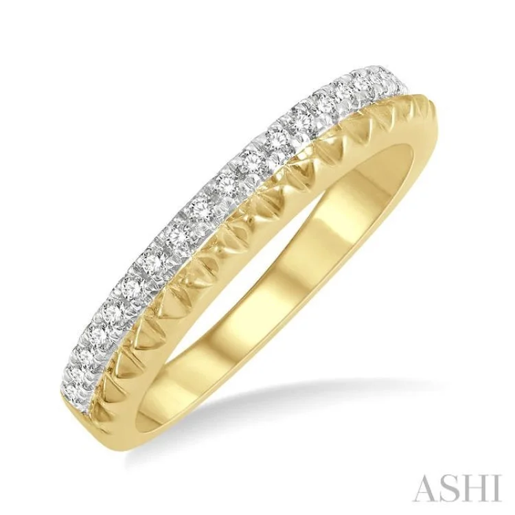 Diamond Ring for Women-1/5 Ctw Pyramid Bead and Round Cut Diamond Wedding Band in 14K Yellow Gold