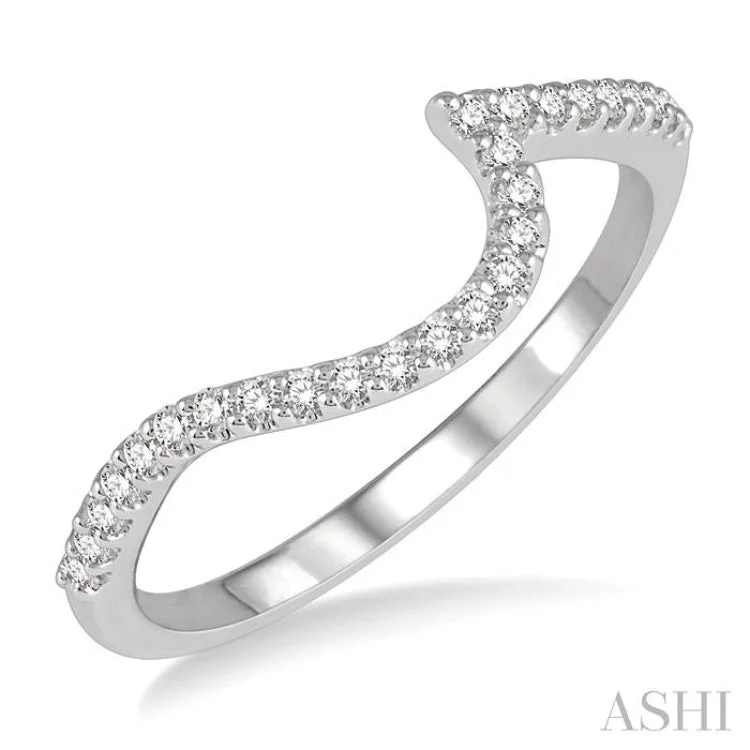 Silver Stackable Rings for Fashion-1/6 Ctw Crescent Shape Center Round Cut Diamond Wedding Band in 14K White Gold