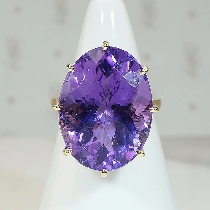 Handmade Gold Ring for Gifts-Superb Amethyst in Gold Cocktail Ring