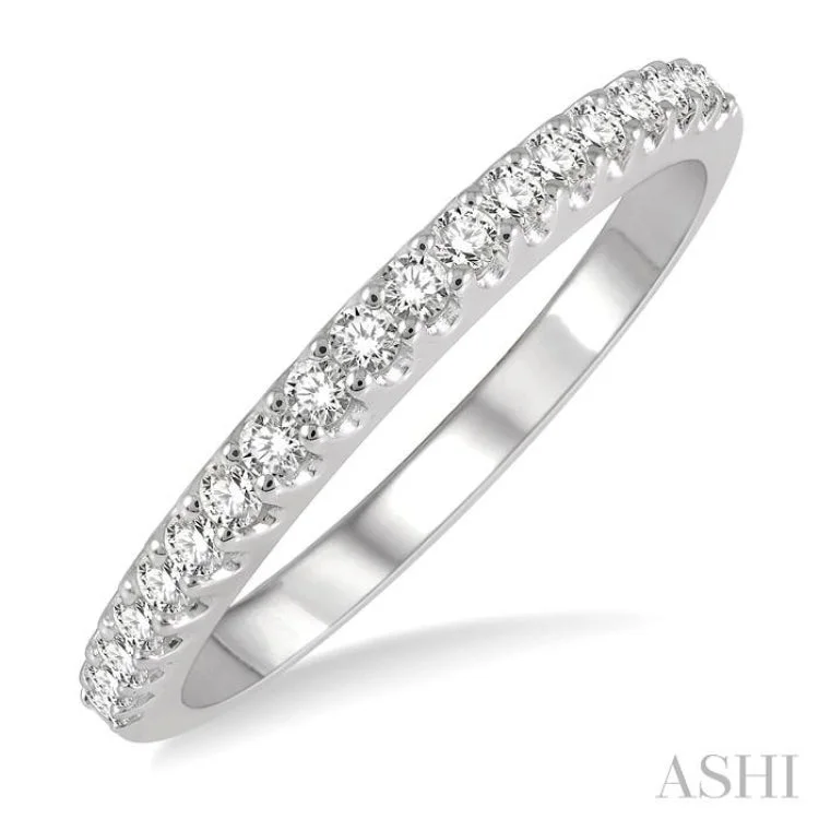 Boho Chic Ring for Casual Wear-1/4 Ctw Round Cut Diamond Wedding Band in 14K White Gold