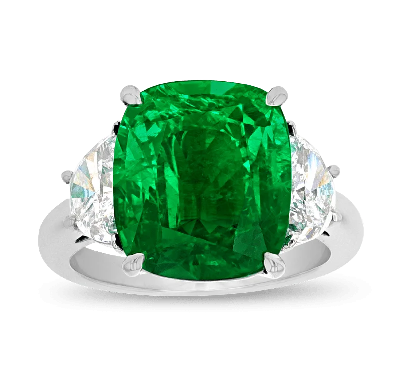 Vintage Gold Ring for Women-Zambian Emerald Ring, 7.04 Carats