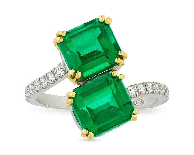 Gold Wedding Ring Set for Women-Emerald Bypass Ring, 5.16 Carats